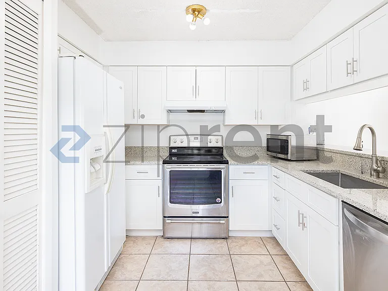 938 Saint Croix Ct — Photo 7