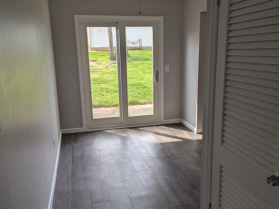 4th image of 217 Oak Grove Dr Unit 217