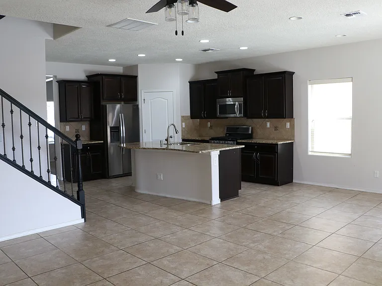 9631 Andesite Dr NW — Photo 2