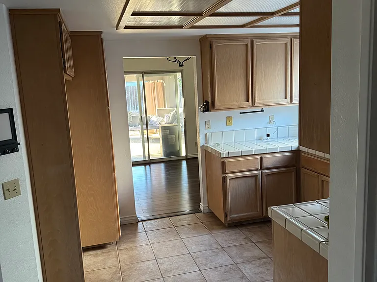 1187 Cabana Ct — Photo 9