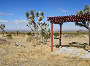 Avenue X2, Llano, CA 93544