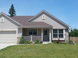 730 E Fitzsimmons Rd, Oak Creek, WI 53154
