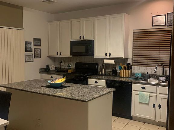2nd image of 312 Sierra Breeze Ave