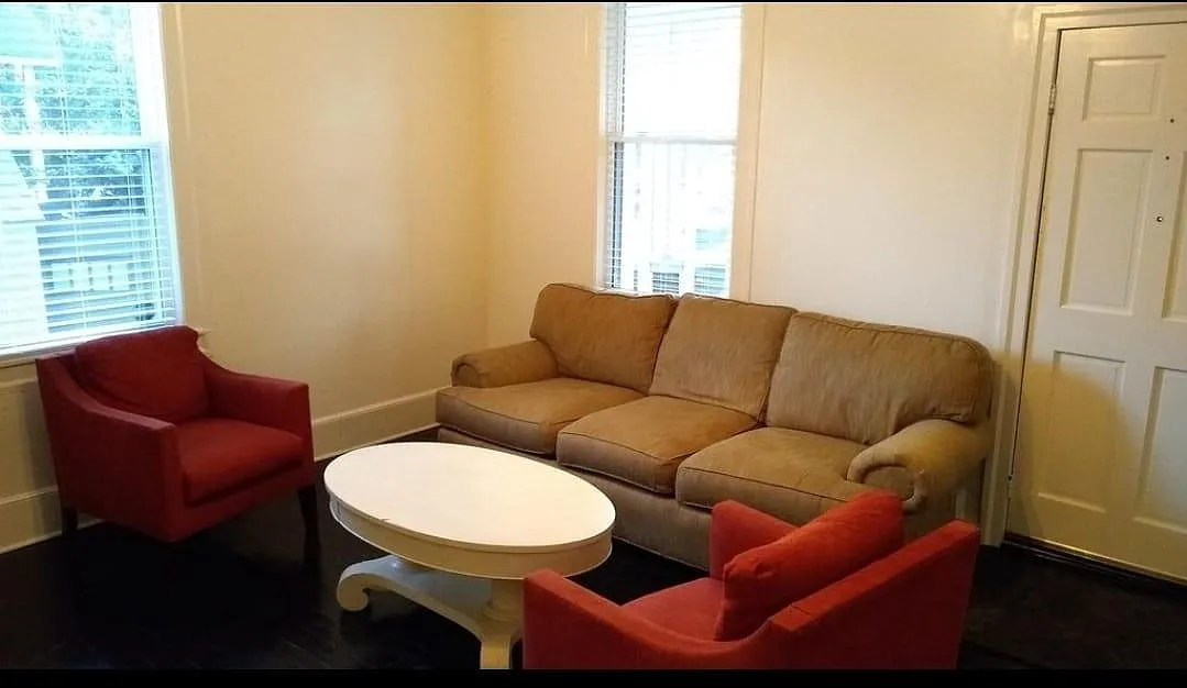 3 bed, 1550 sqft, $2,196 — Photo 3