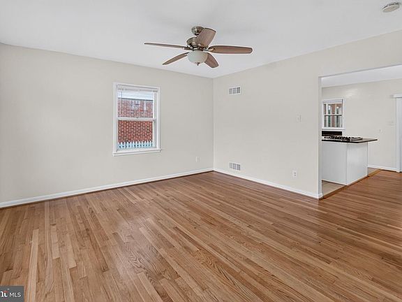 2nd image of 4136 2nd St SW