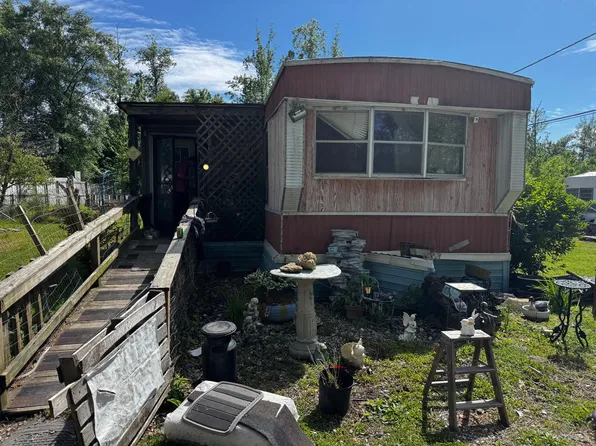 409 Commodore Dr, Manchester, TN 37355