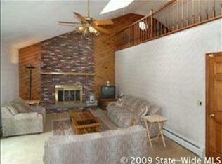 349 Congdon Hill Rd, Saunderstown, RI 02874