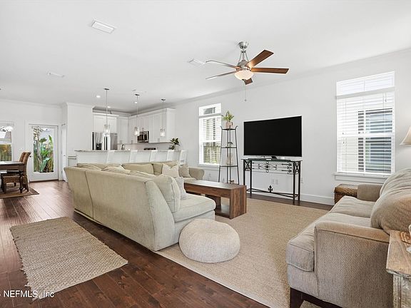 5th image of 118 KINGS FERRY Way