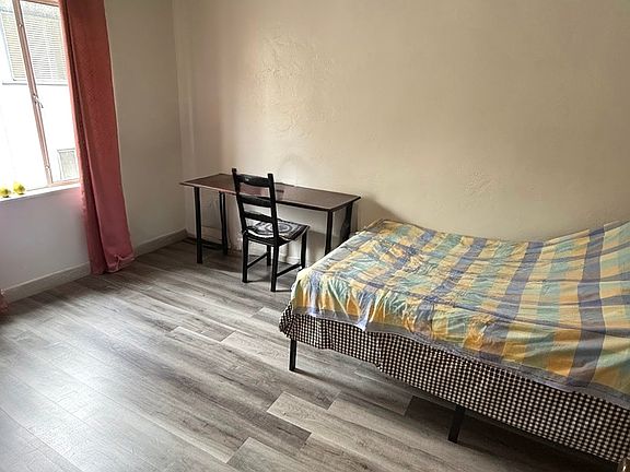 2nd image of 1708 Euclid Ave #12