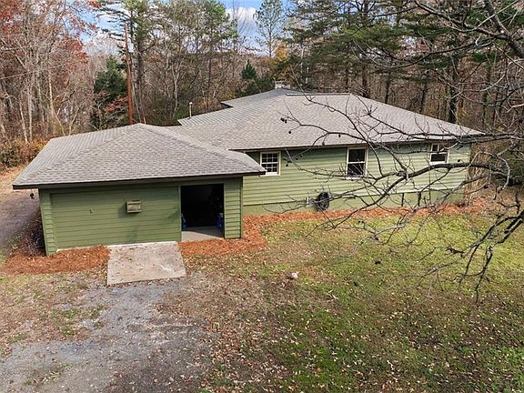 5th image of 345 Roland Dr