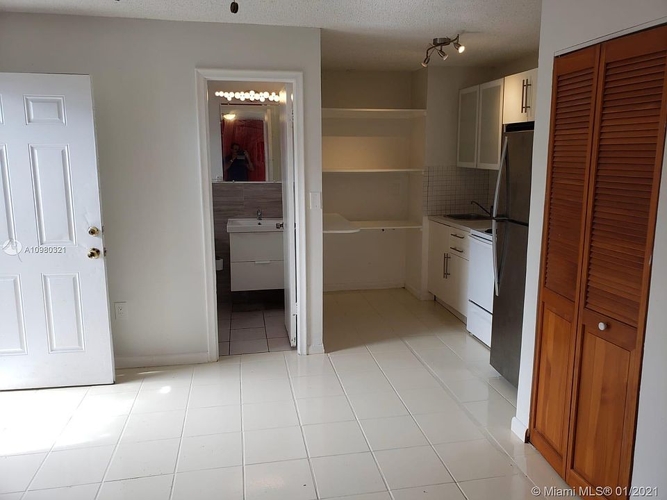 1st image of 2721 NW 24th Ave Unit 2