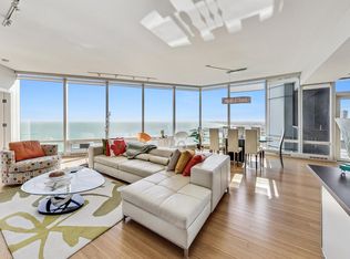 340 E Randolph St APT 4901, Chicago, IL 60601