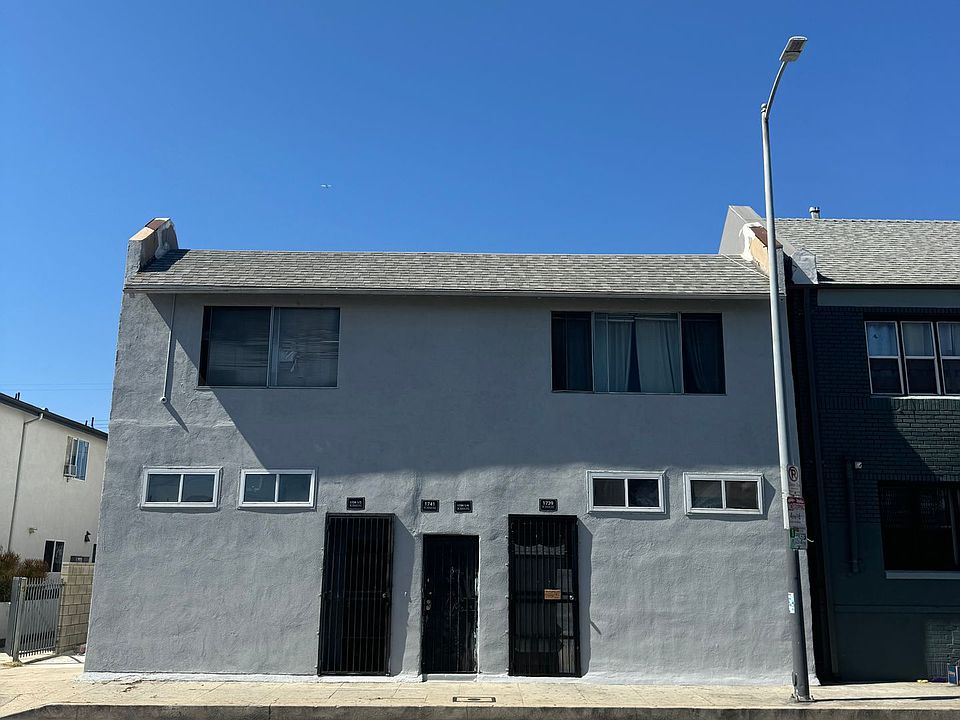 2nd image of 1739 W Vernon Ave #1/4