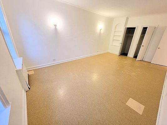 1st image of 222 E 167th St #5B