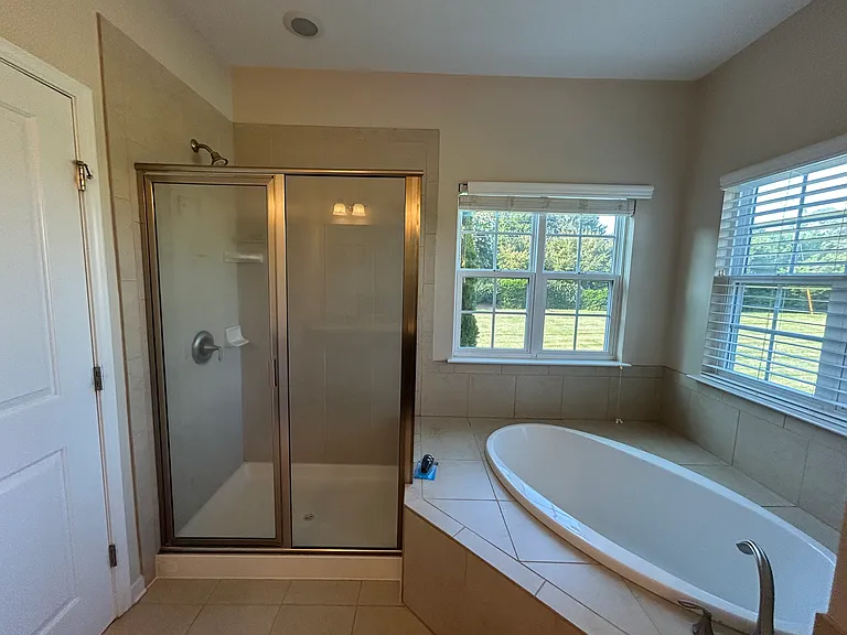 6624 Stonecroft Dr — Photo 18