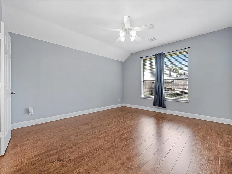18235 Silver Timber Ct — Photo 18