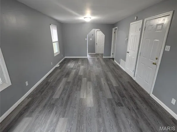 10544 Decker Ave, Saint Louis, MO 63114