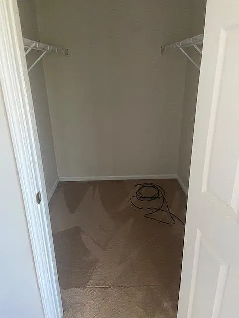 206 Freeton Ct — Photo 3