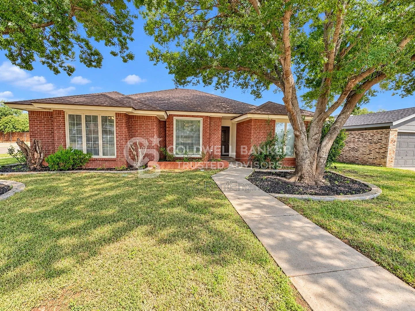 3 bed, 2.0 bath, 1587 sqft, $1,775 — Photo 2