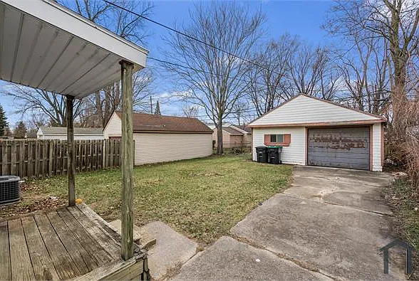 15397 Burr St — Photo 15