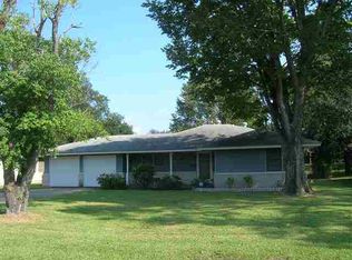 5220 Lakeshore Dr, Port Arthur, TX 77642