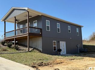5 Cozy Acres Dr, Burkesville, KY 42717