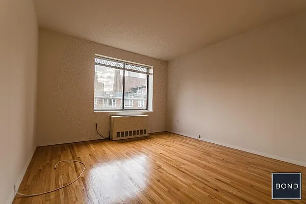 Rented by Bond New York | media 4