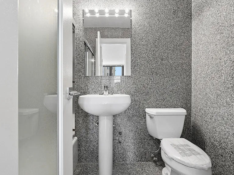 330 W 58th St #12G — Photo 11