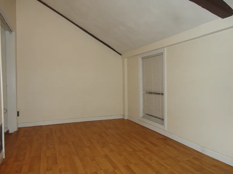 138 Hecla St #2 — Photo 8