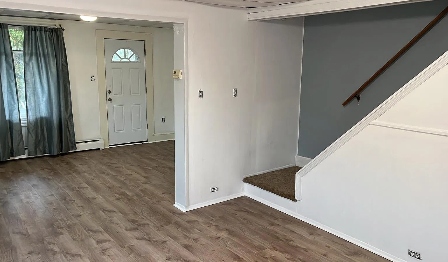 114 Carpenter — Photo 2