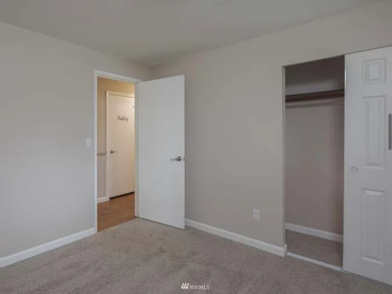 8216 64th Street Ct W — Photo 24