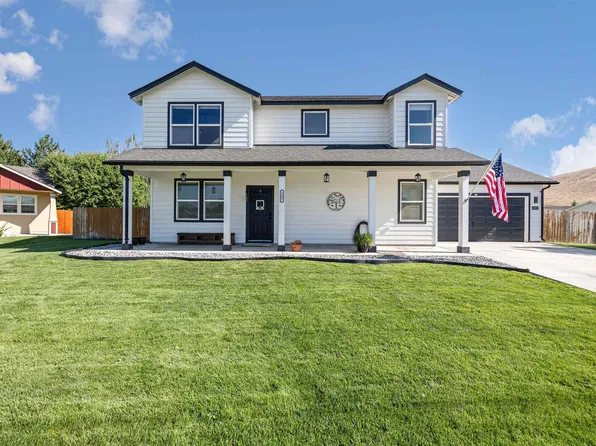5007 S Desert Dove Loop, West Richland, WA 99353