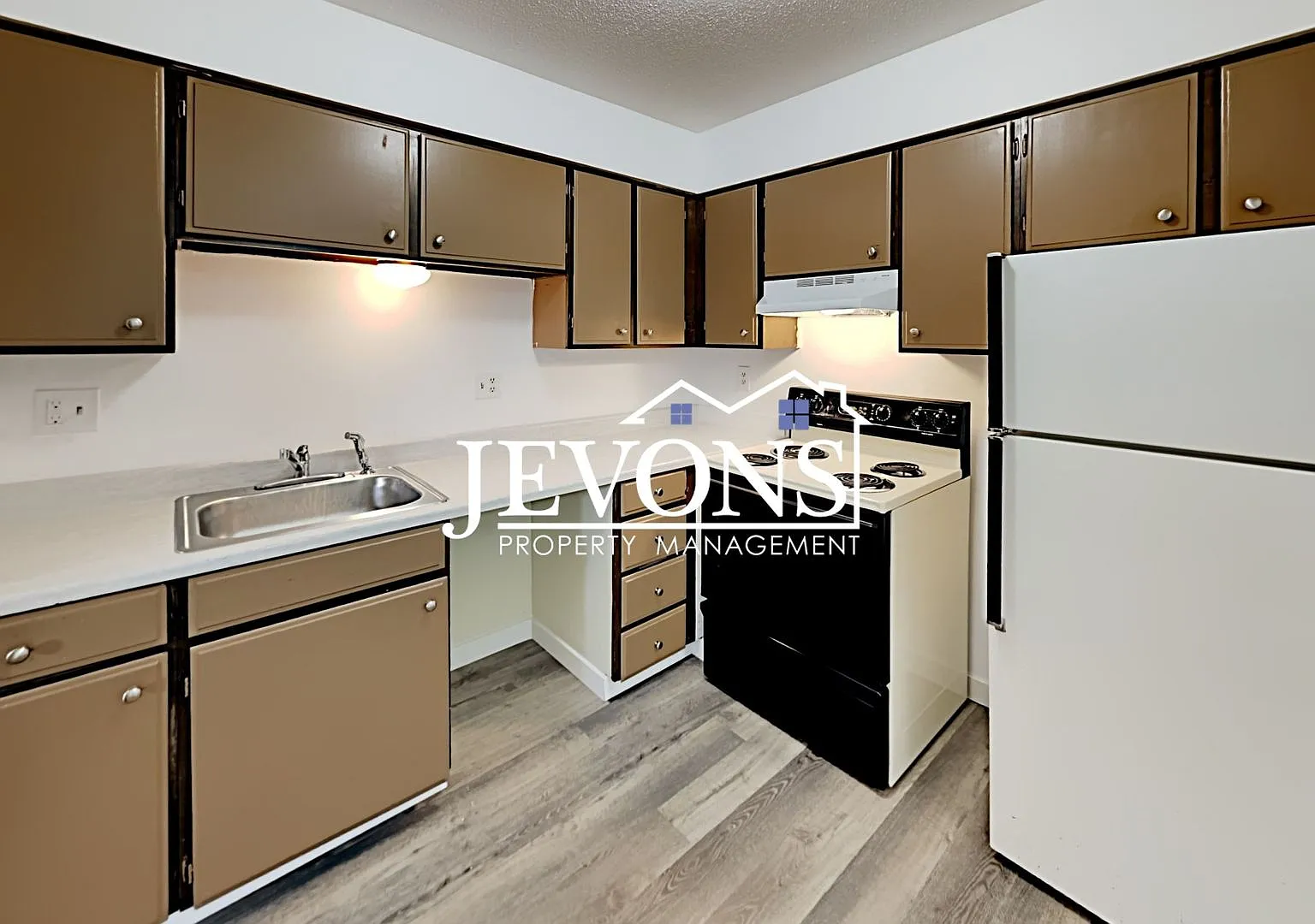 16 N 6th St Yakima, WA 98901 — Photo 2