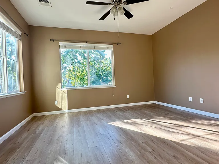 40253 Bonica Rose Ter — Photo 20
