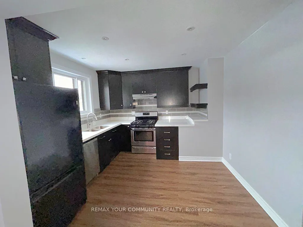 3 bed, $2,700 — Photo 4