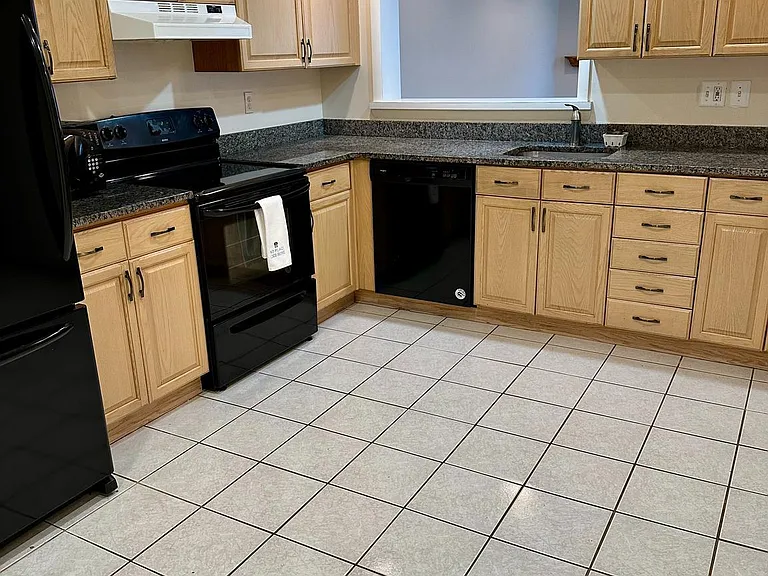 1741 S Hayes St #1 — Photo 6