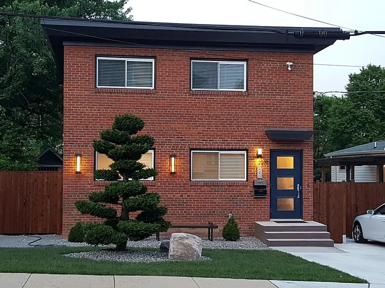 1919 N Dinwiddie St #2 — Photo 10
