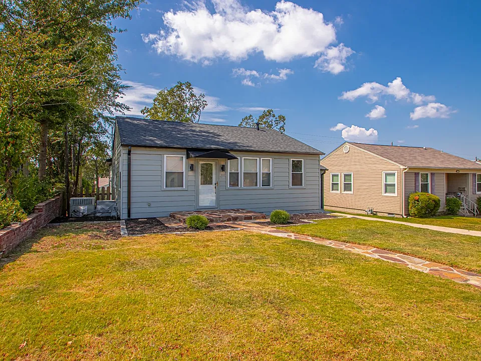 6609 Greenwood Rd