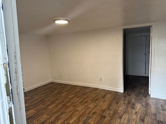 4th image of 851 White Ave #1