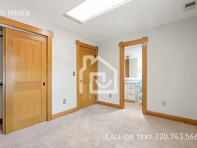 1121 S Williams St — Photo 26