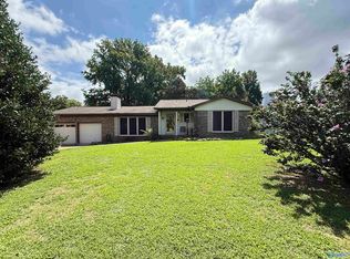 89 Bell Dr, Trinity, AL 35673