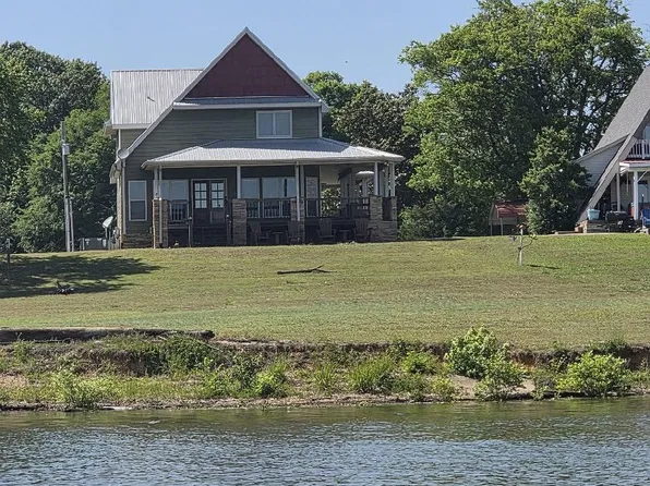 1192 Eva Harbor Rd, Eva, TN 38333