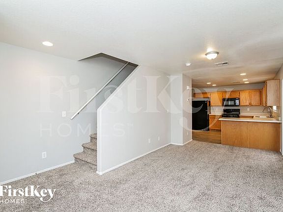3rd image of 5244 Paradise Valley Ave