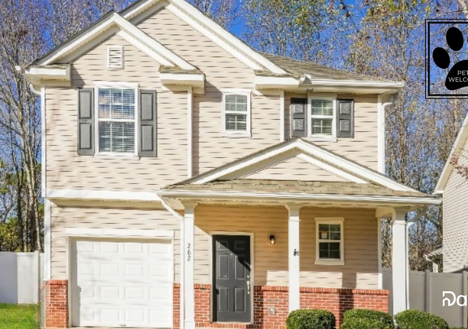 3 bed, 3.0 bath, 1641 sqft, $2,015 — Photo 1
