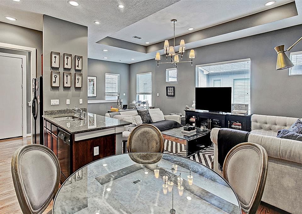 1st image of 1122 Bonner St