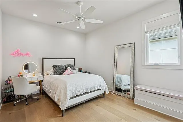 141 Bay Tree Manor Dr — Photo 17