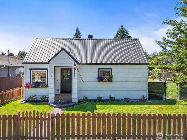 315 Varner Avenue SE, Orting, WA 98360