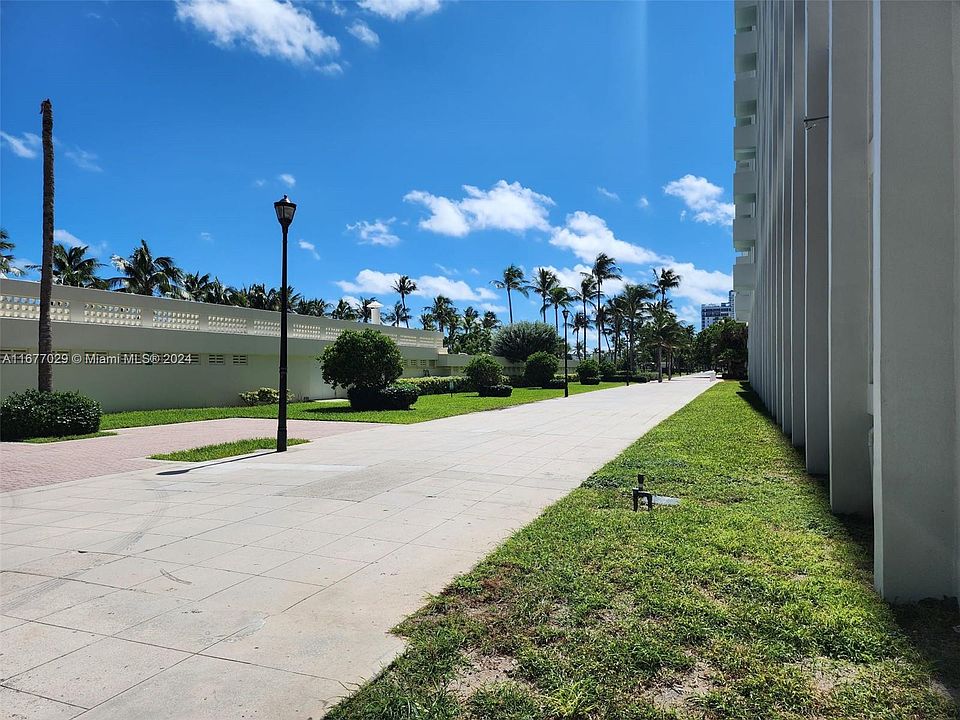 1st image of 2899 Collins Ave #31