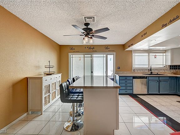 3rd image of 5152 Tennis Ct E #E