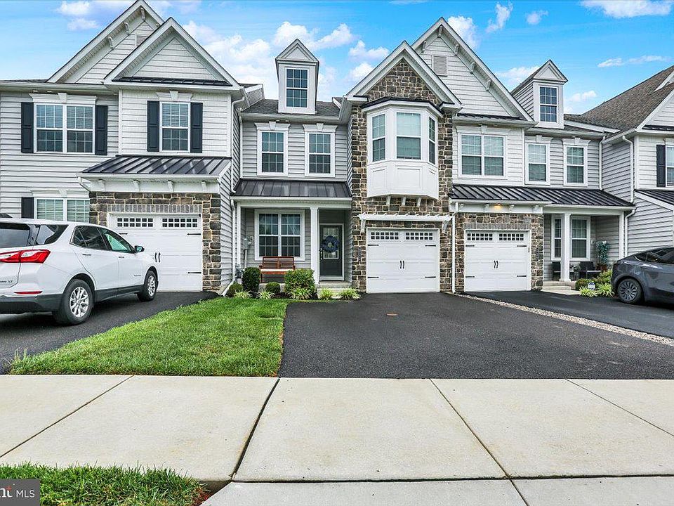 1st image of 311 Flintrock Ct